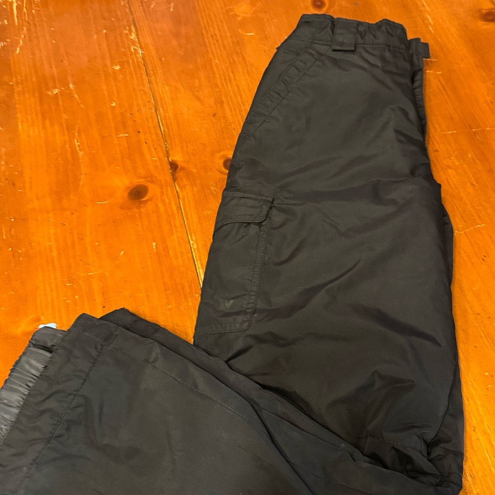 Youth snow pants.